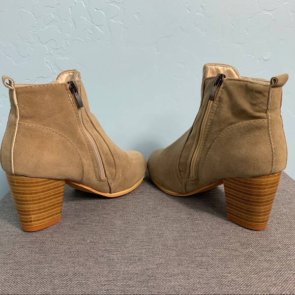Tan Heeled Booties - Picture 4 of 8